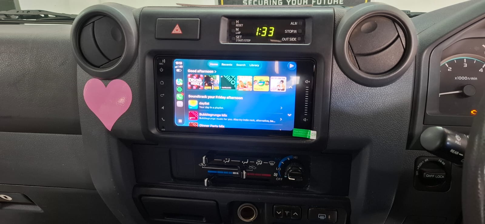 Toyota 7" Universal Eco Multimedia Player - Image 3